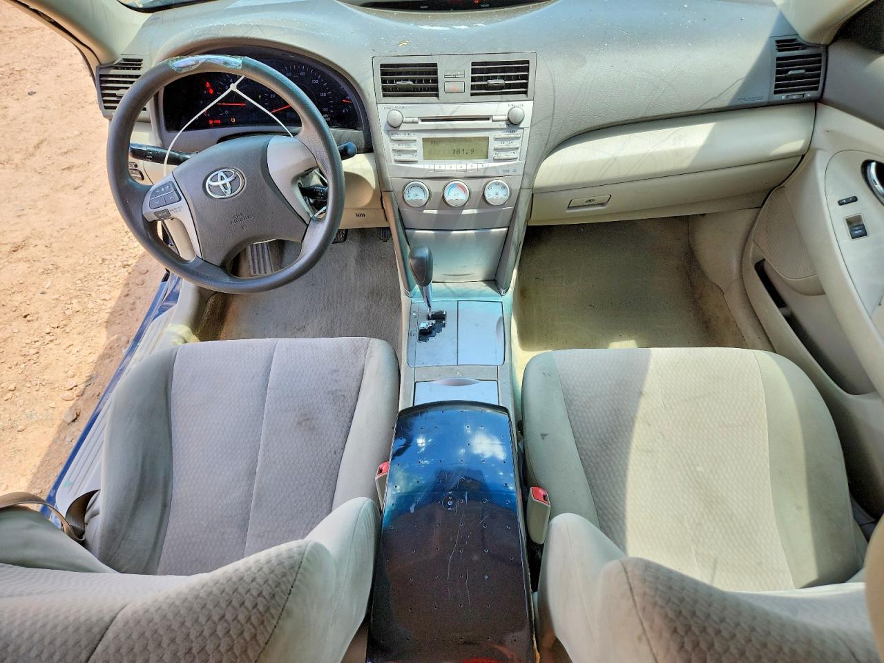 2011 TOYOTA CAMRY