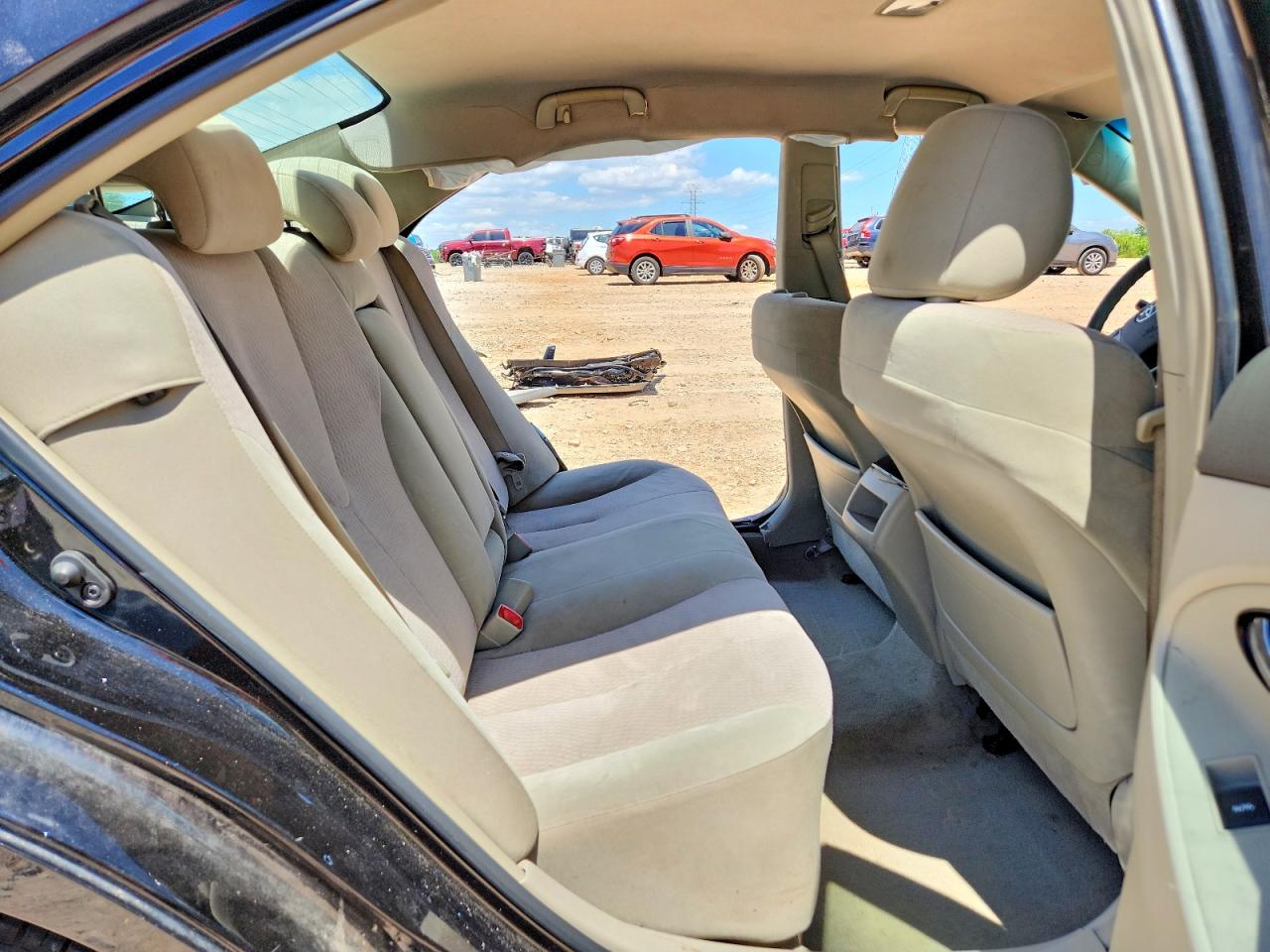 2011 TOYOTA CAMRY