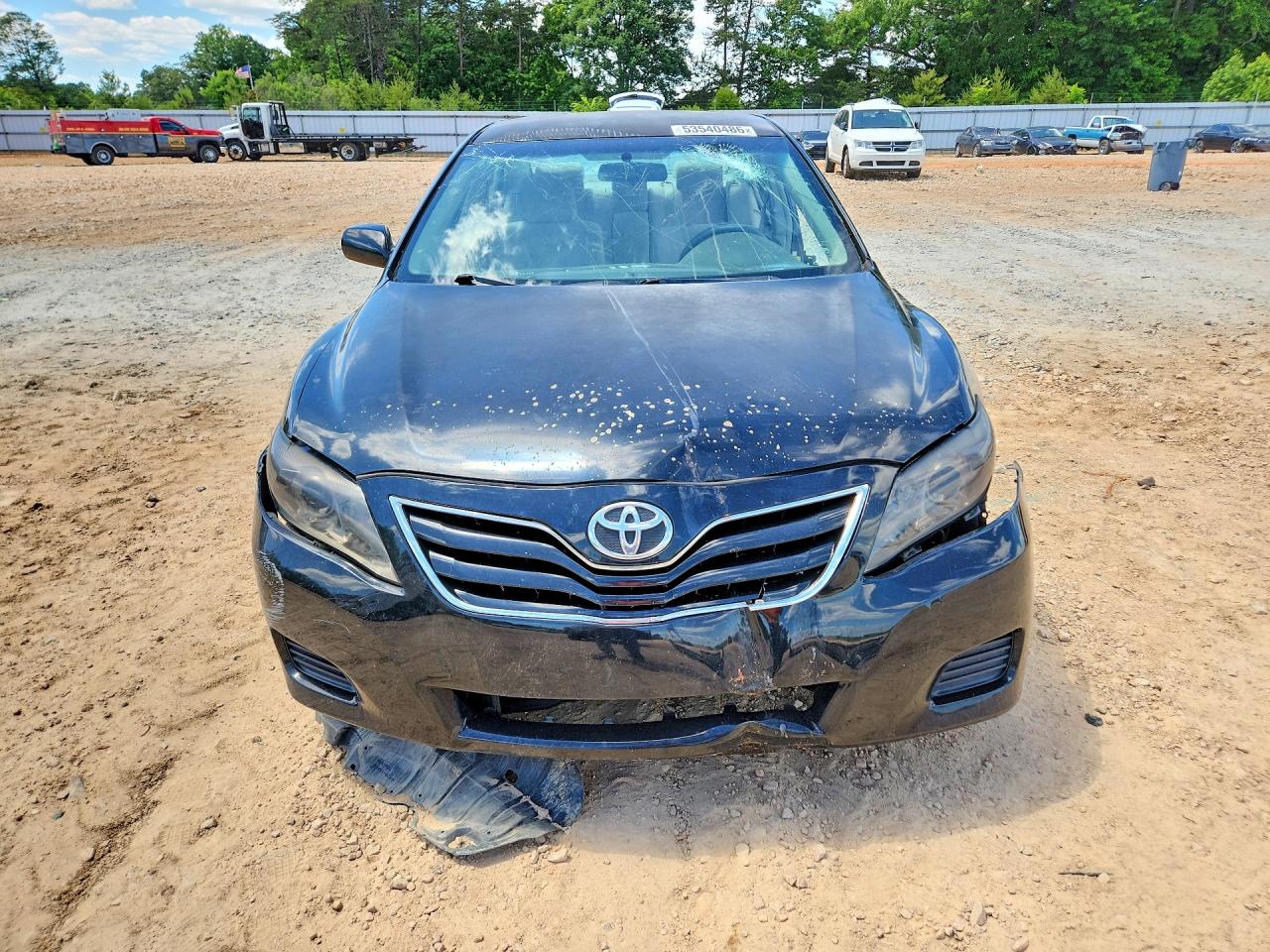2011 TOYOTA CAMRY