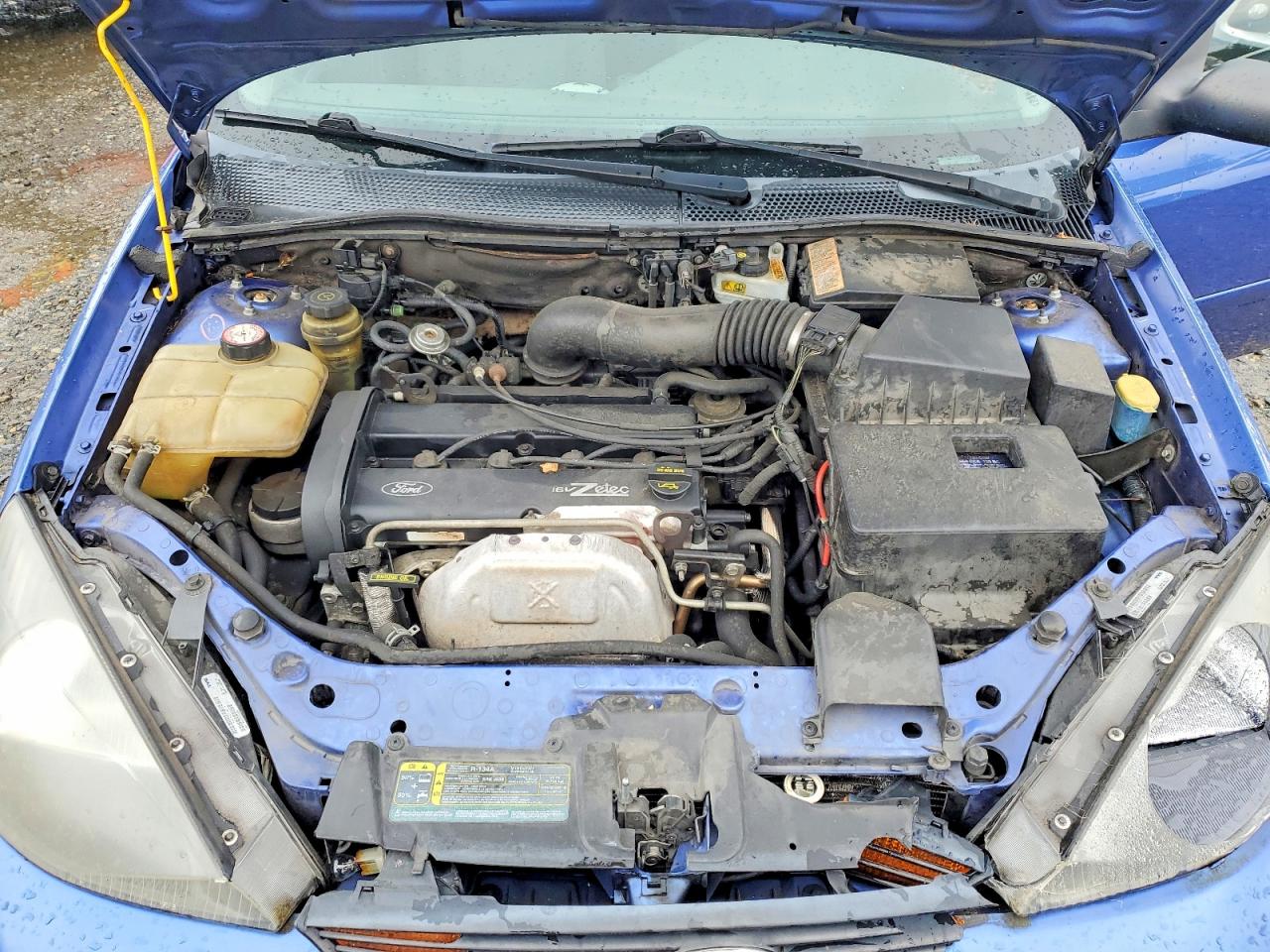 2004 FORD FOCUS