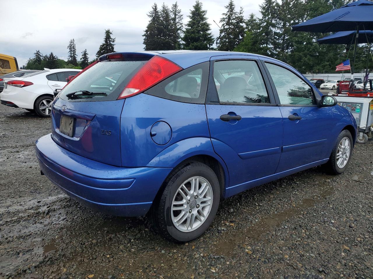 2004 FORD FOCUS