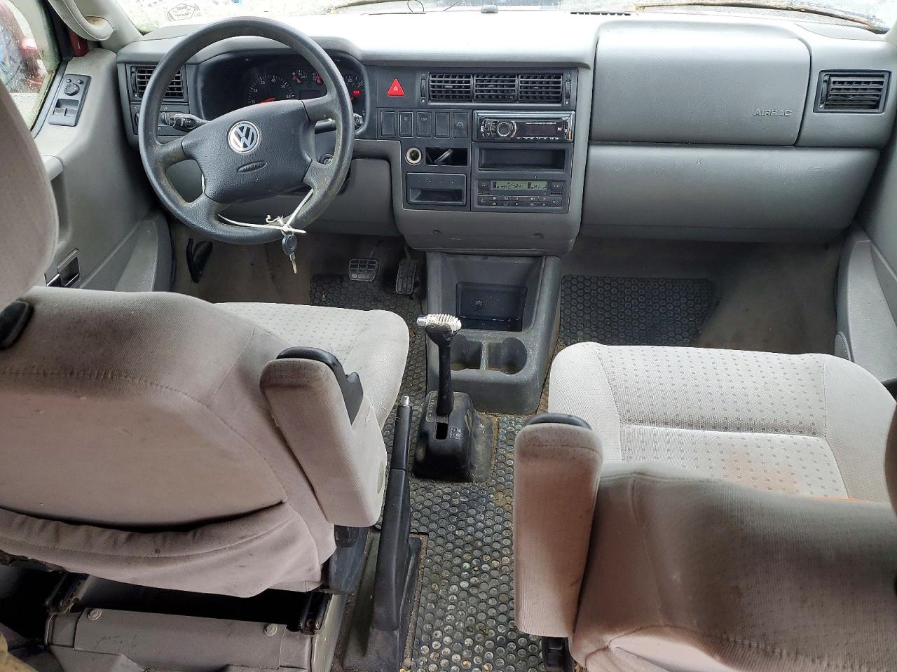 2003 VOLKSWAGEN EUROVAN