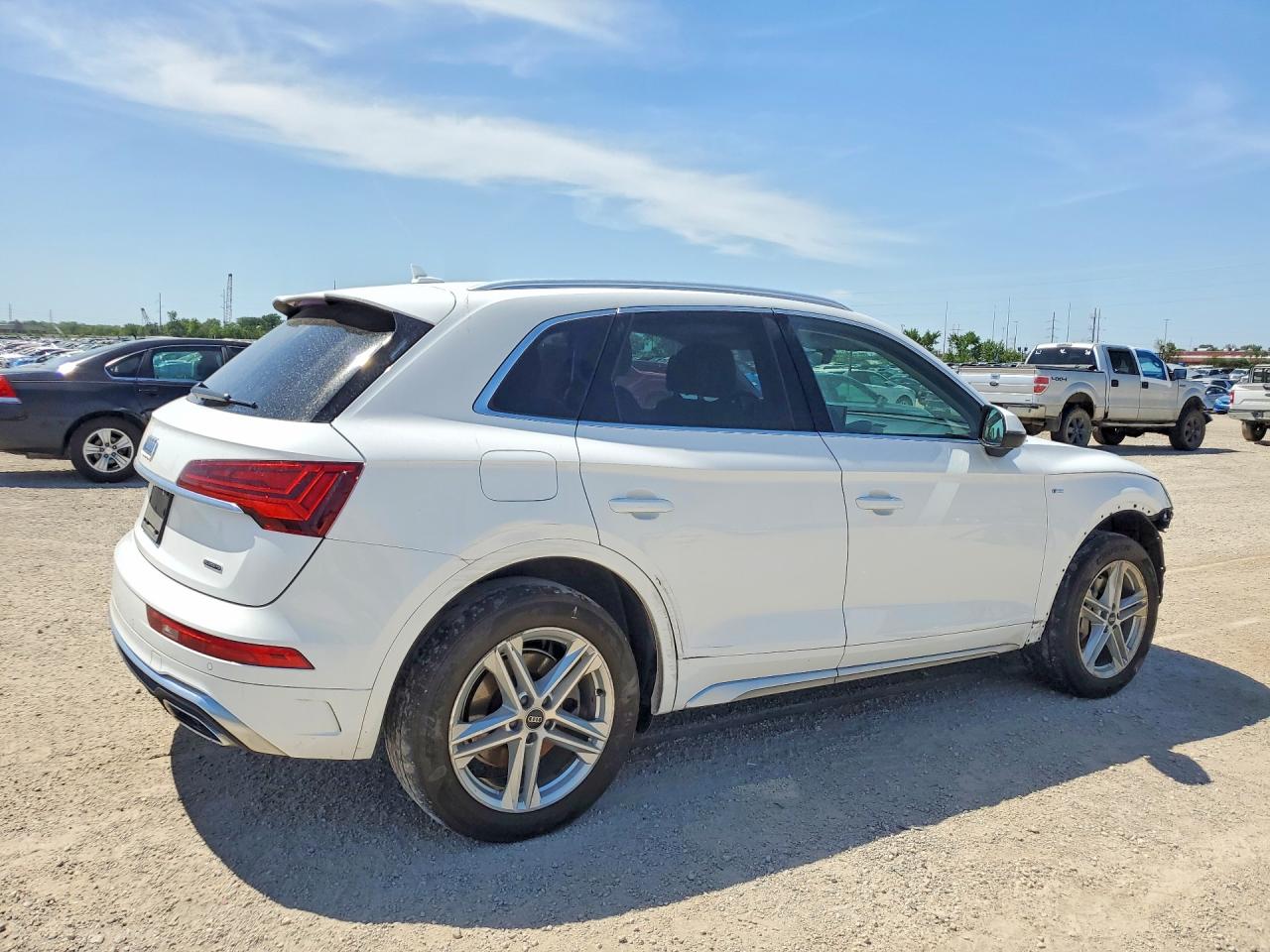 2022 AUDI Q5