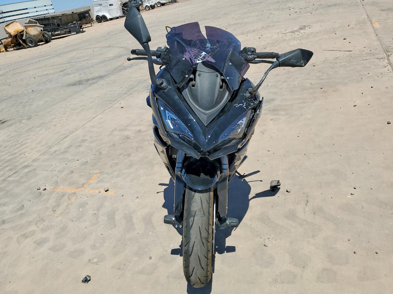 2025 KAWASAKI NINJA ZX1K