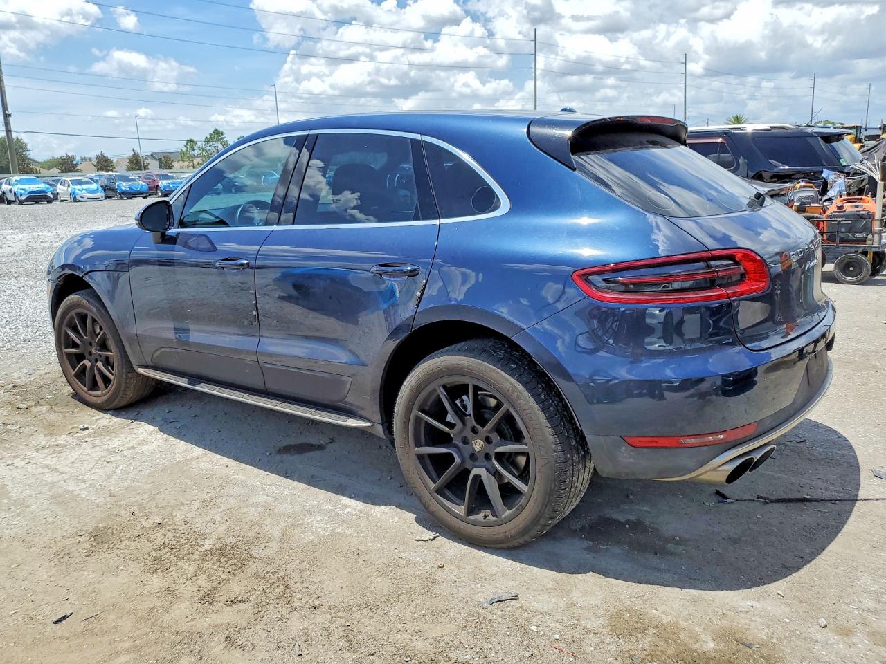 2016 PORSCHE MACAN