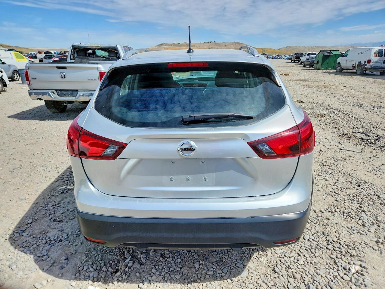 2017 NISSAN ROGUE