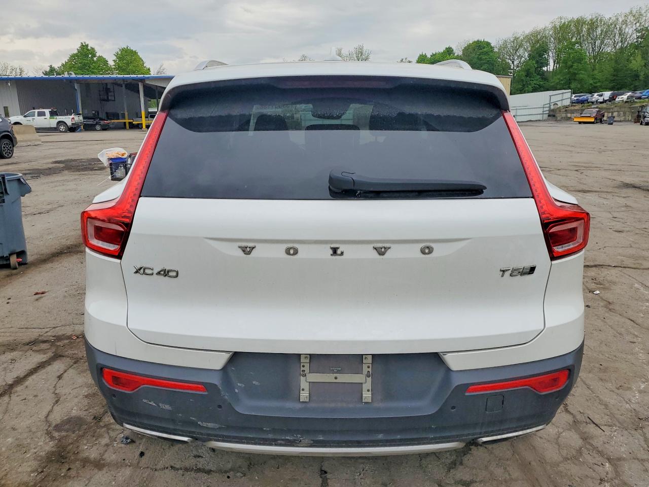 2019 VOLVO XC40