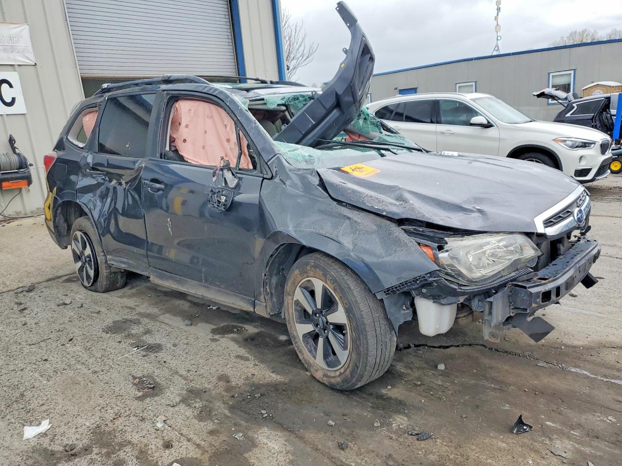2017 SUBARU FORESTER