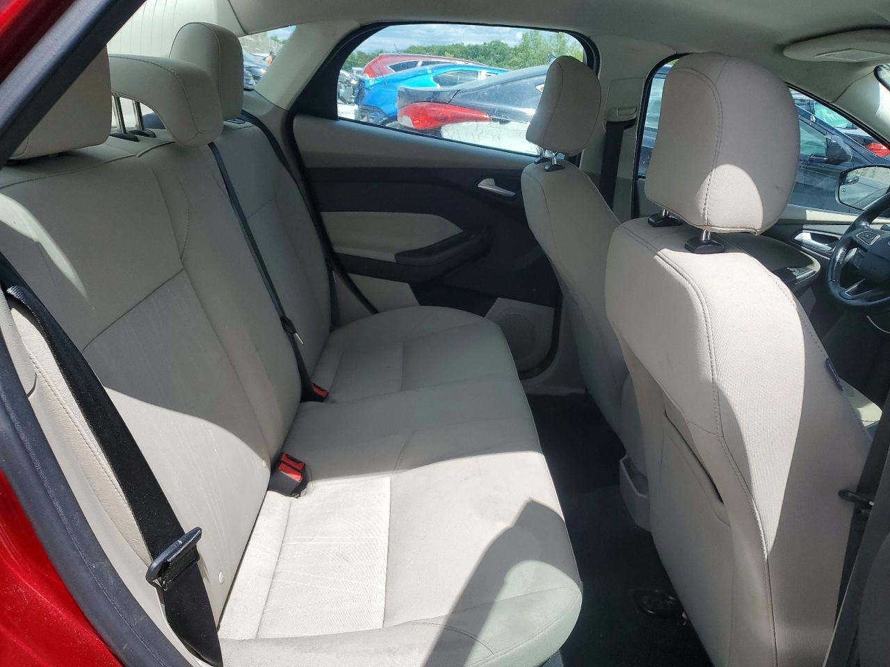 2016 FORD FOCUS