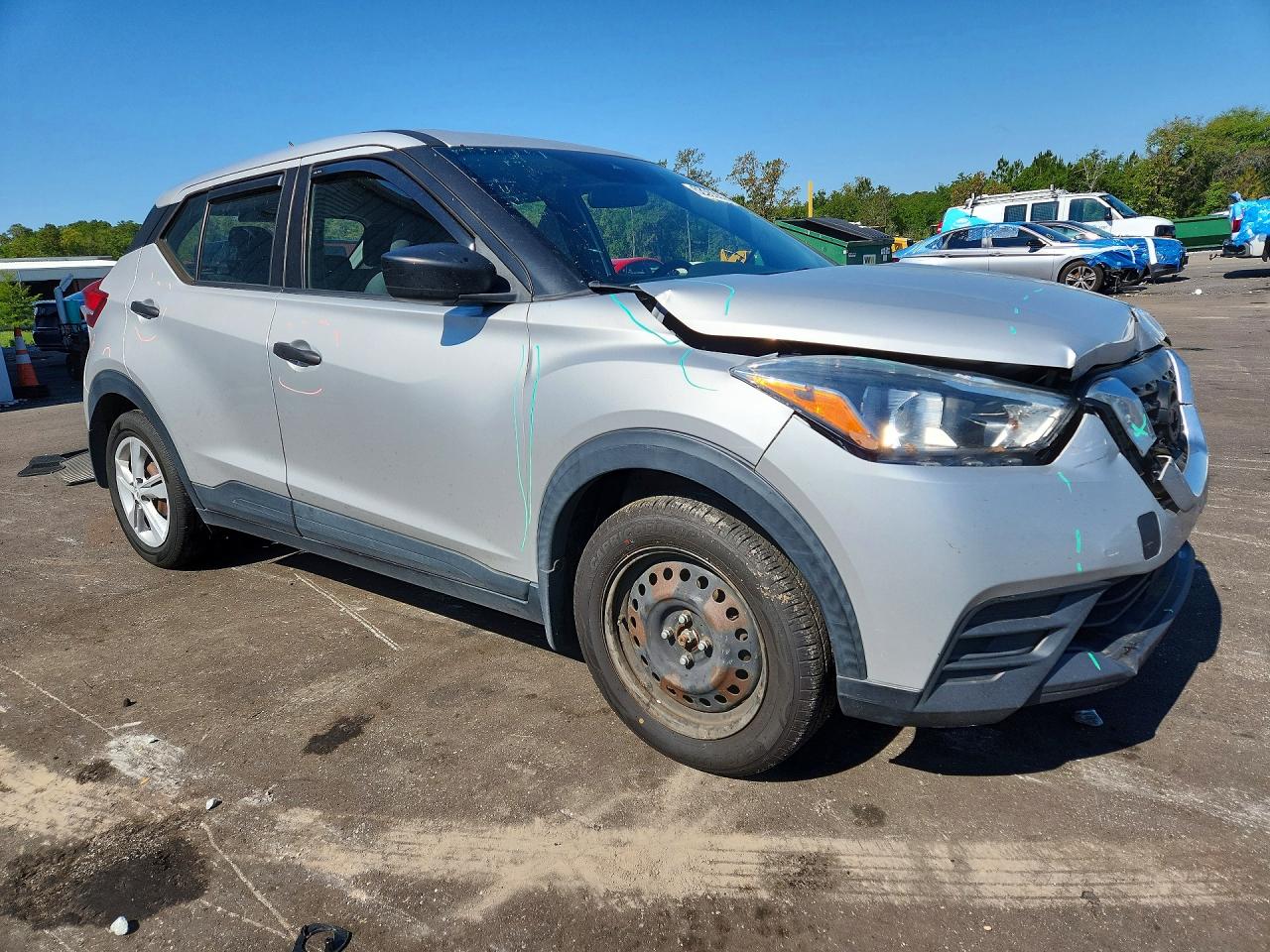 2020 NISSAN KICKS