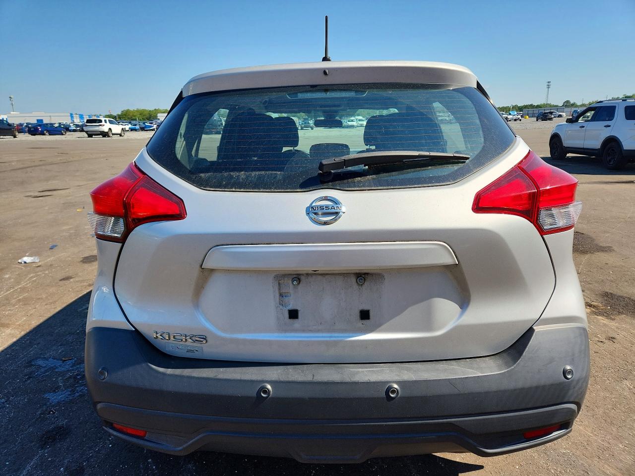 2020 NISSAN KICKS