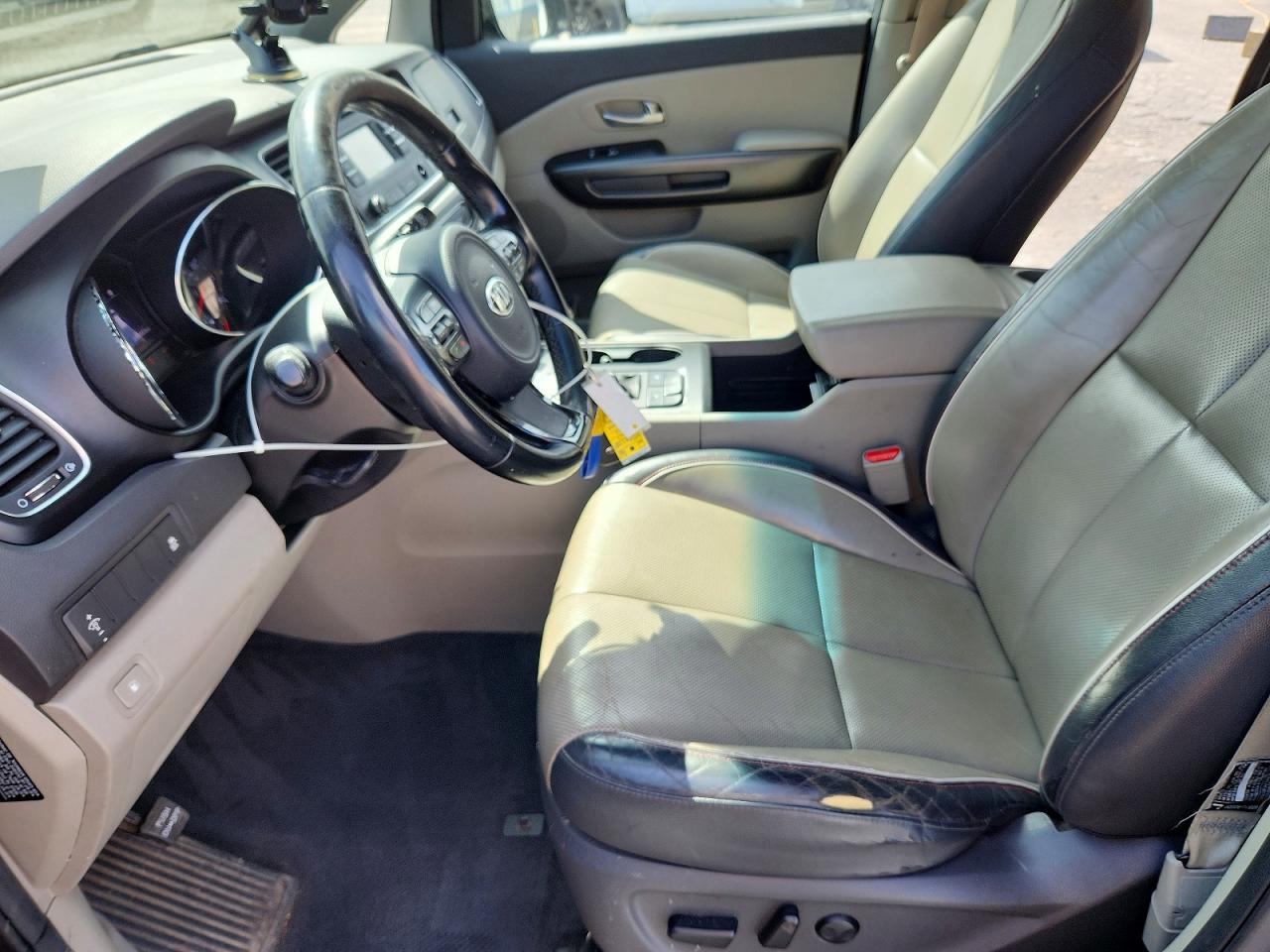 2017 KIA SEDONA