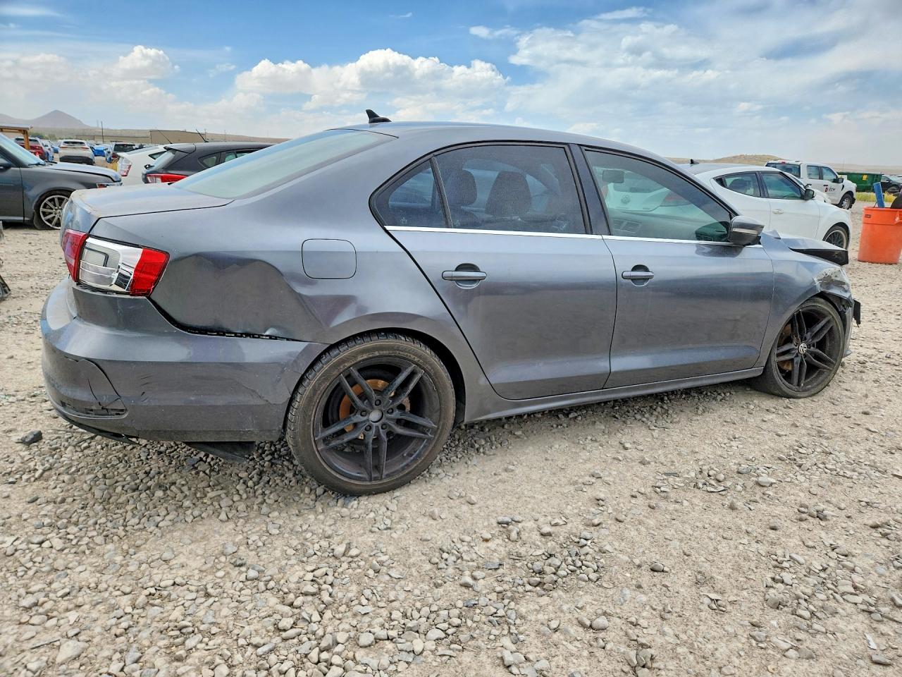 2015 VOLKSWAGEN JETTA