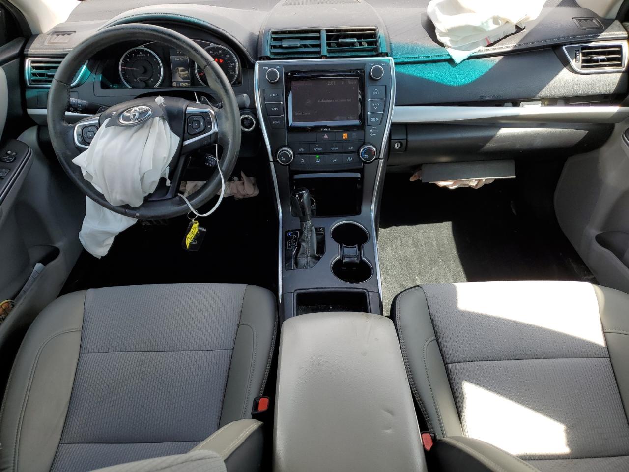 2016 TOYOTA CAMRY
