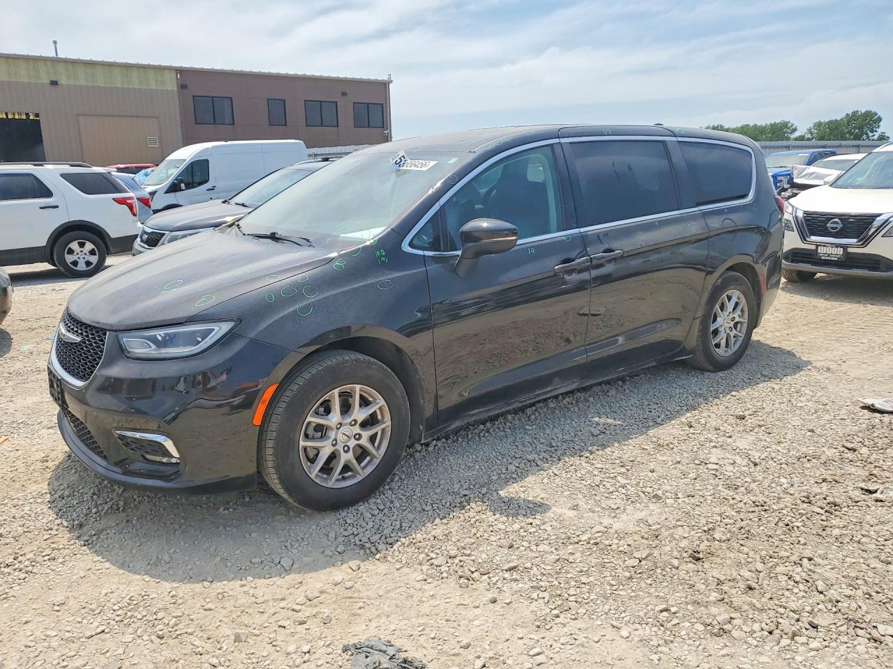 2023 CHRYSLER PACIFICA