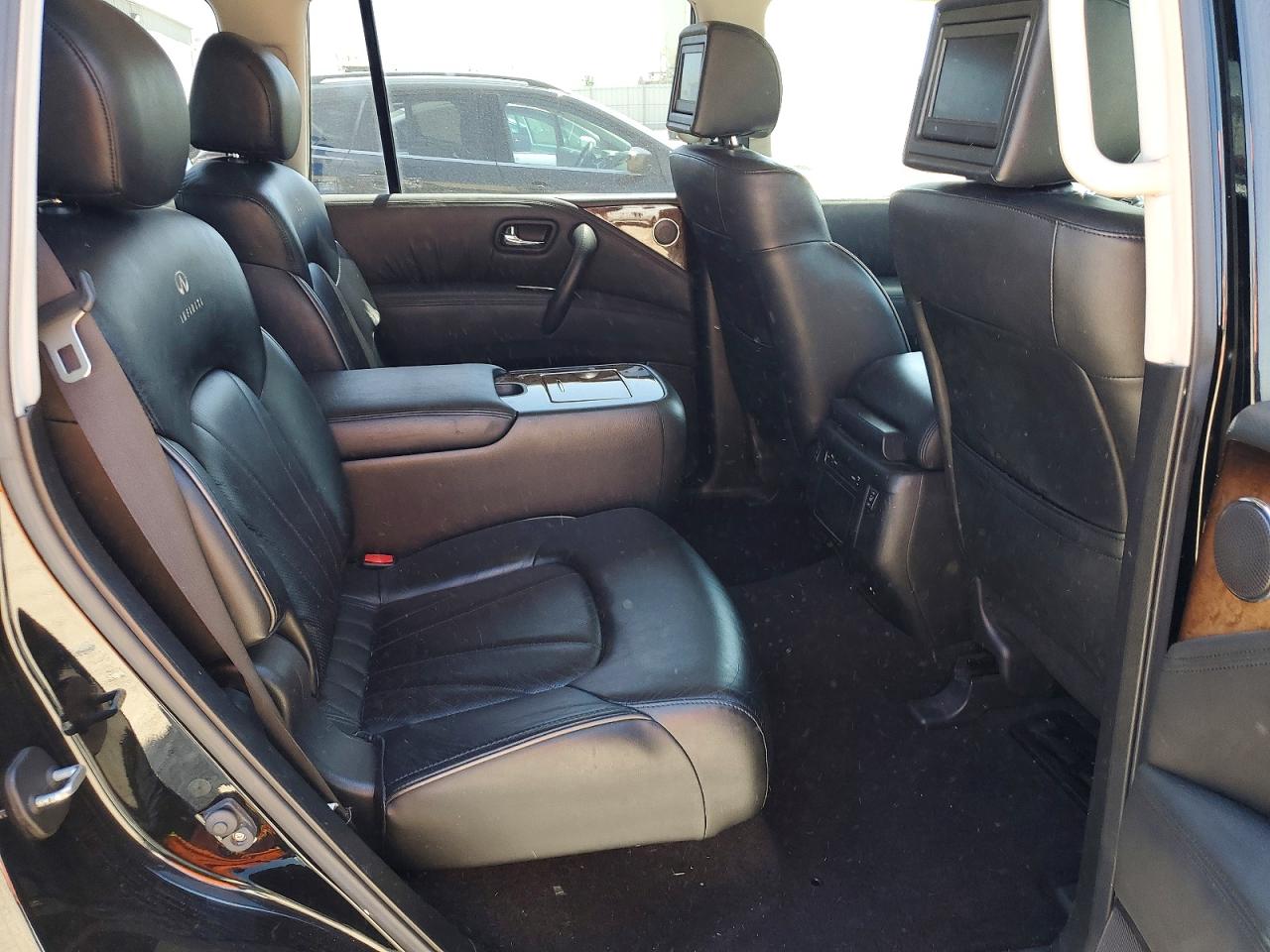 2011 INFINITI QX56