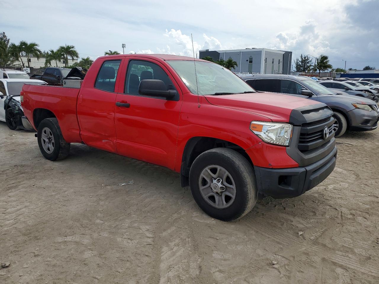 2014 TOYOTA TUNDRA