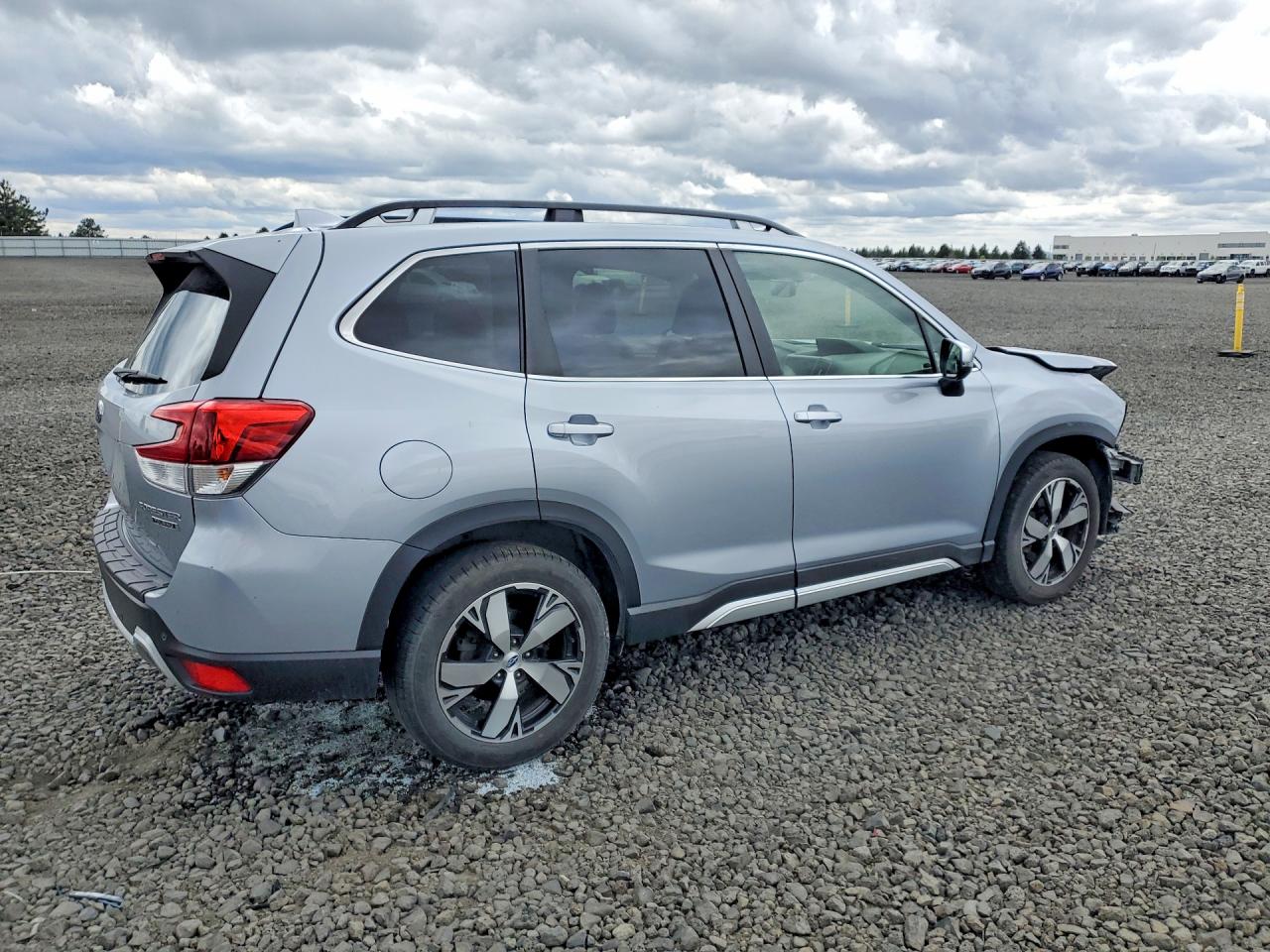 2020 SUBARU FORESTER