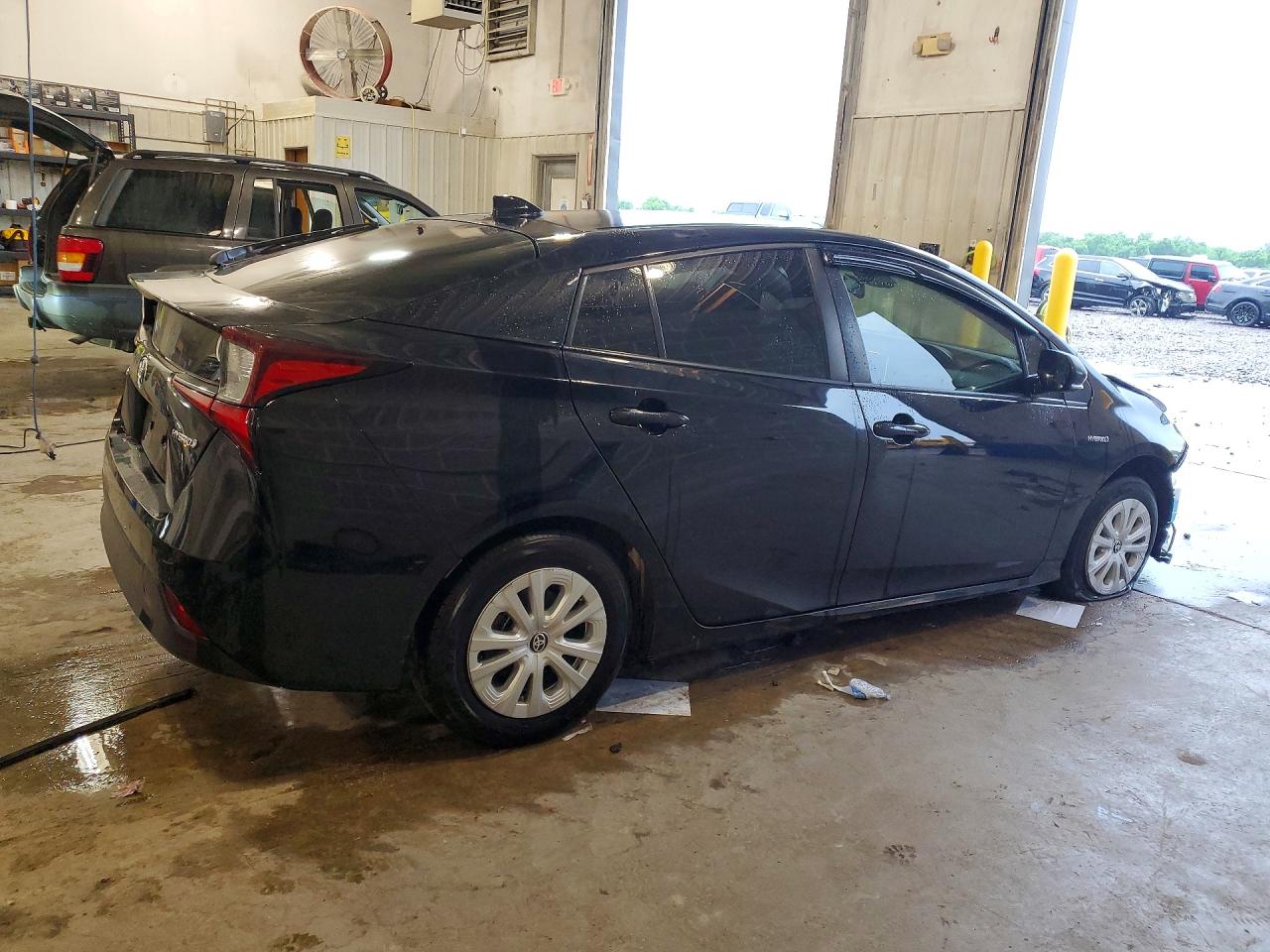 2021 TOYOTA PRIUS