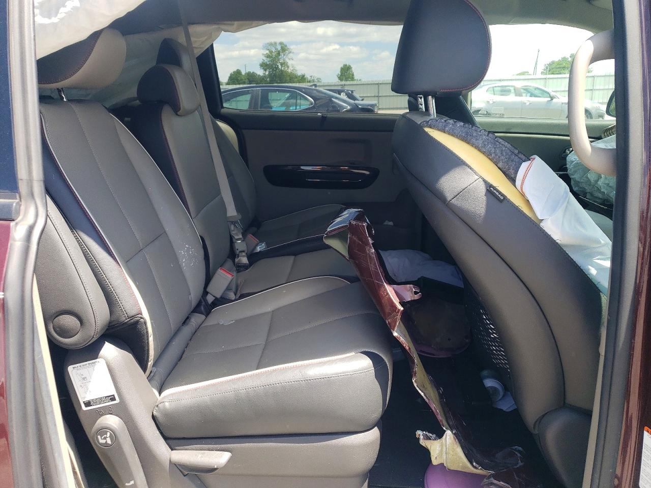 2017 KIA SEDONA