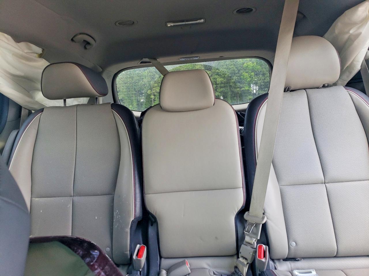 2017 KIA SEDONA