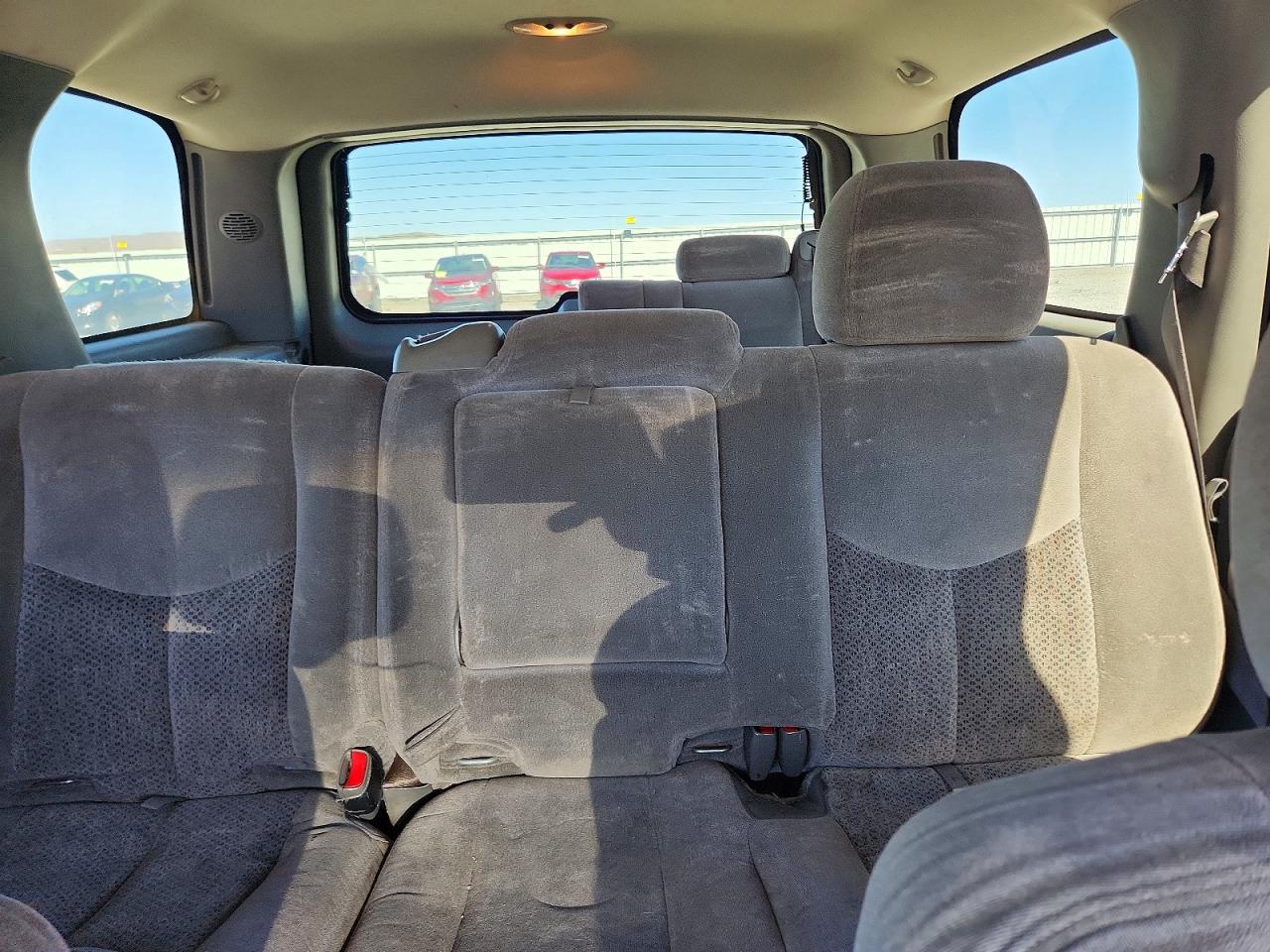 2004 CHEVROLET TAHOE