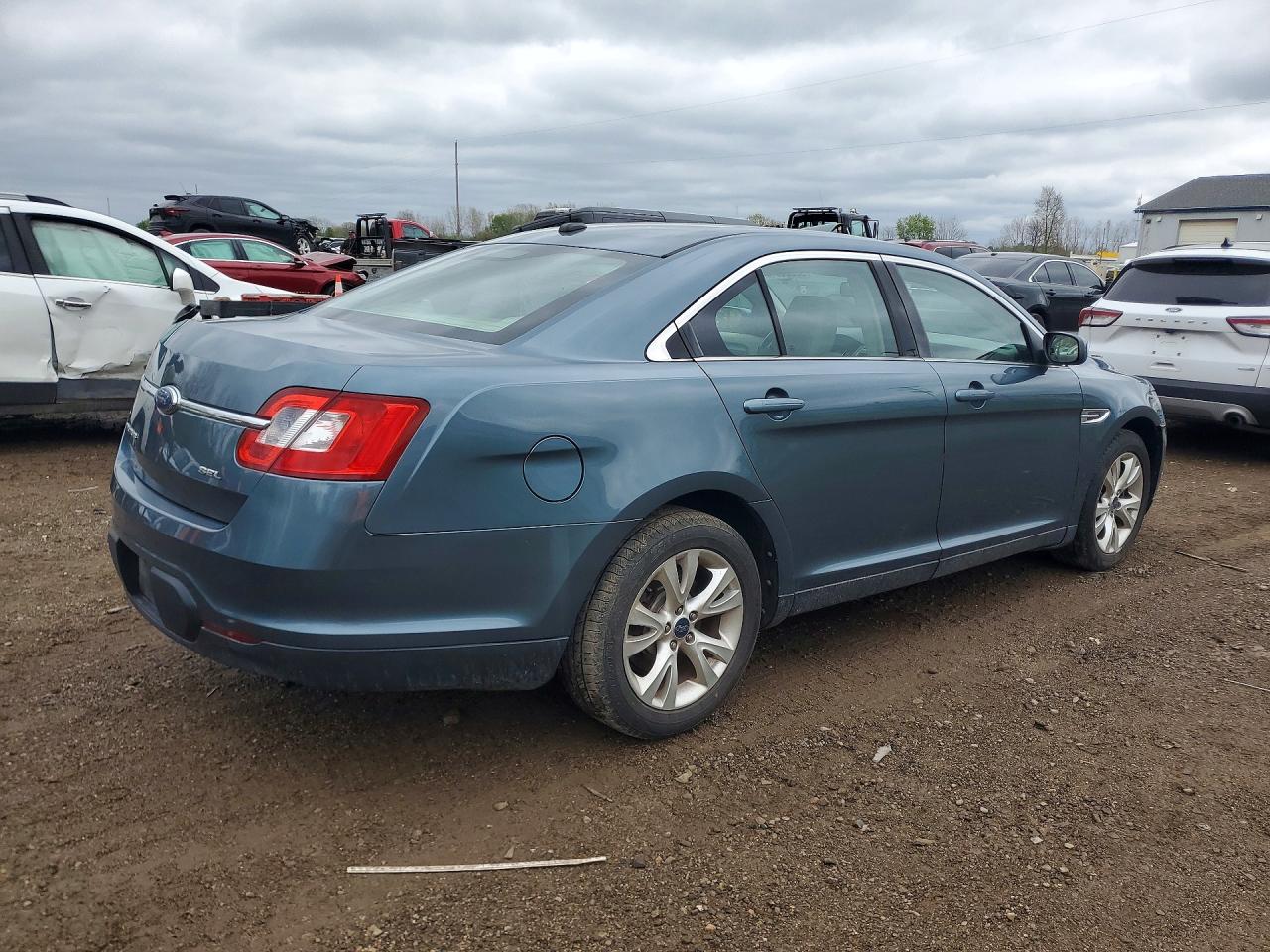 2010 FORD TAURUS