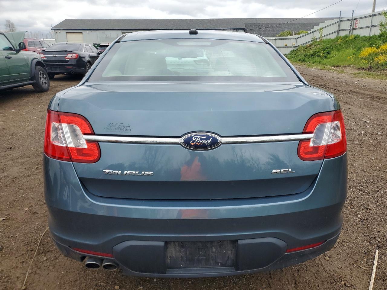 2010 FORD TAURUS