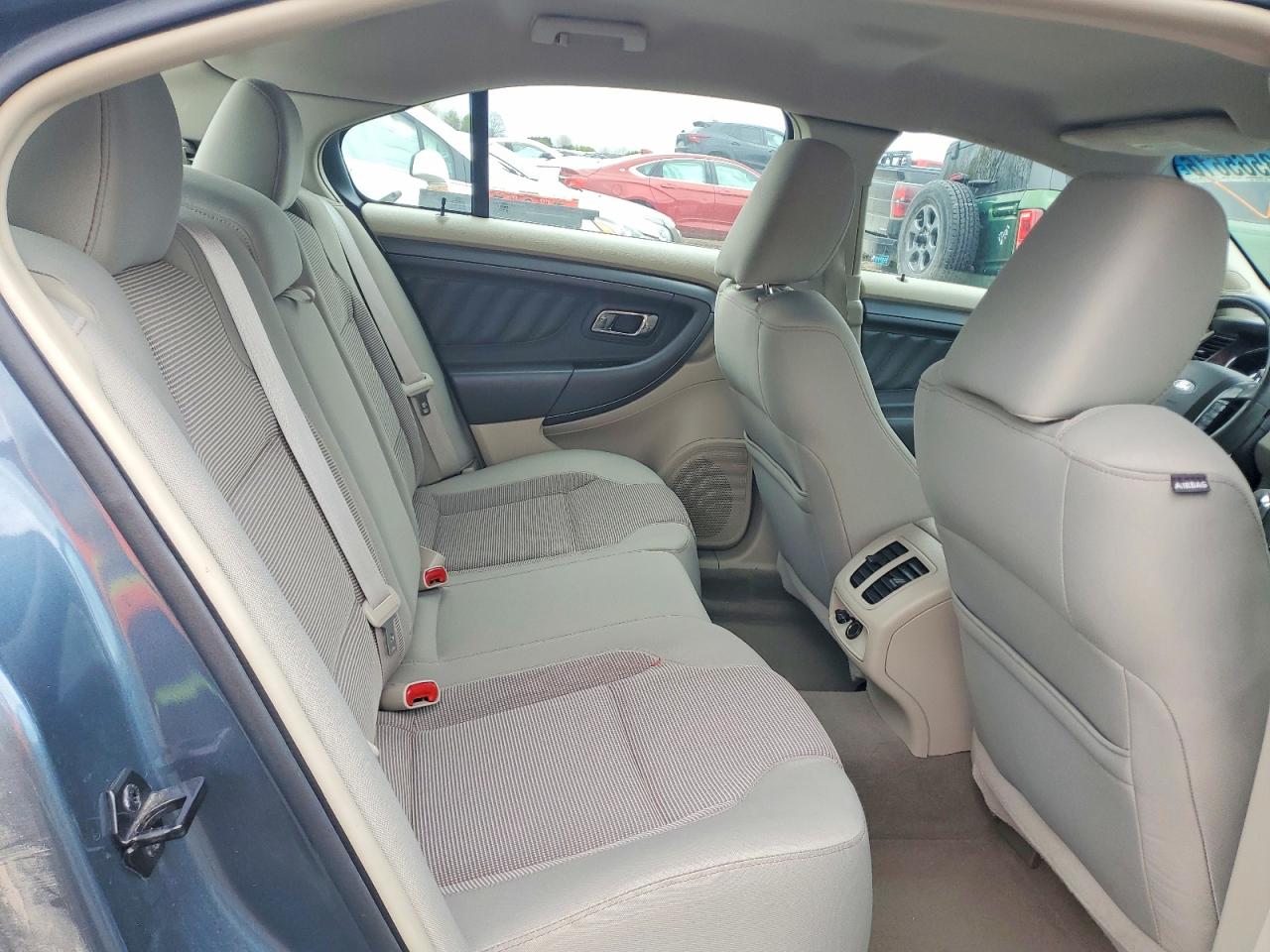 2010 FORD TAURUS