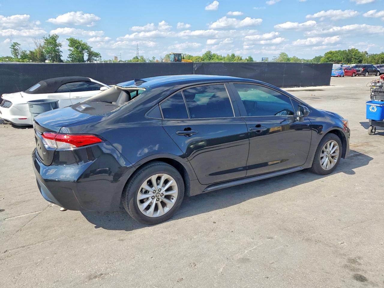 2022 TOYOTA COROLLA