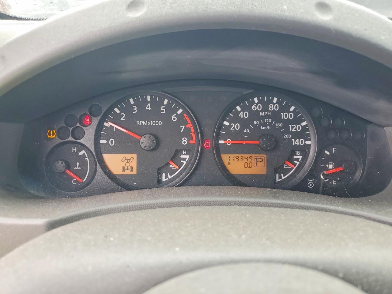 2005 NISSAN FRONTIER