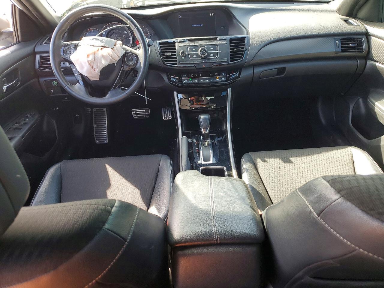 2017 HONDA ACCORD
