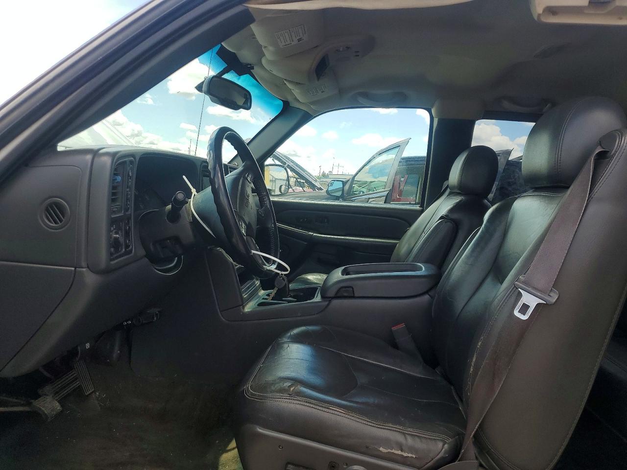 2005 GMC SIERRA