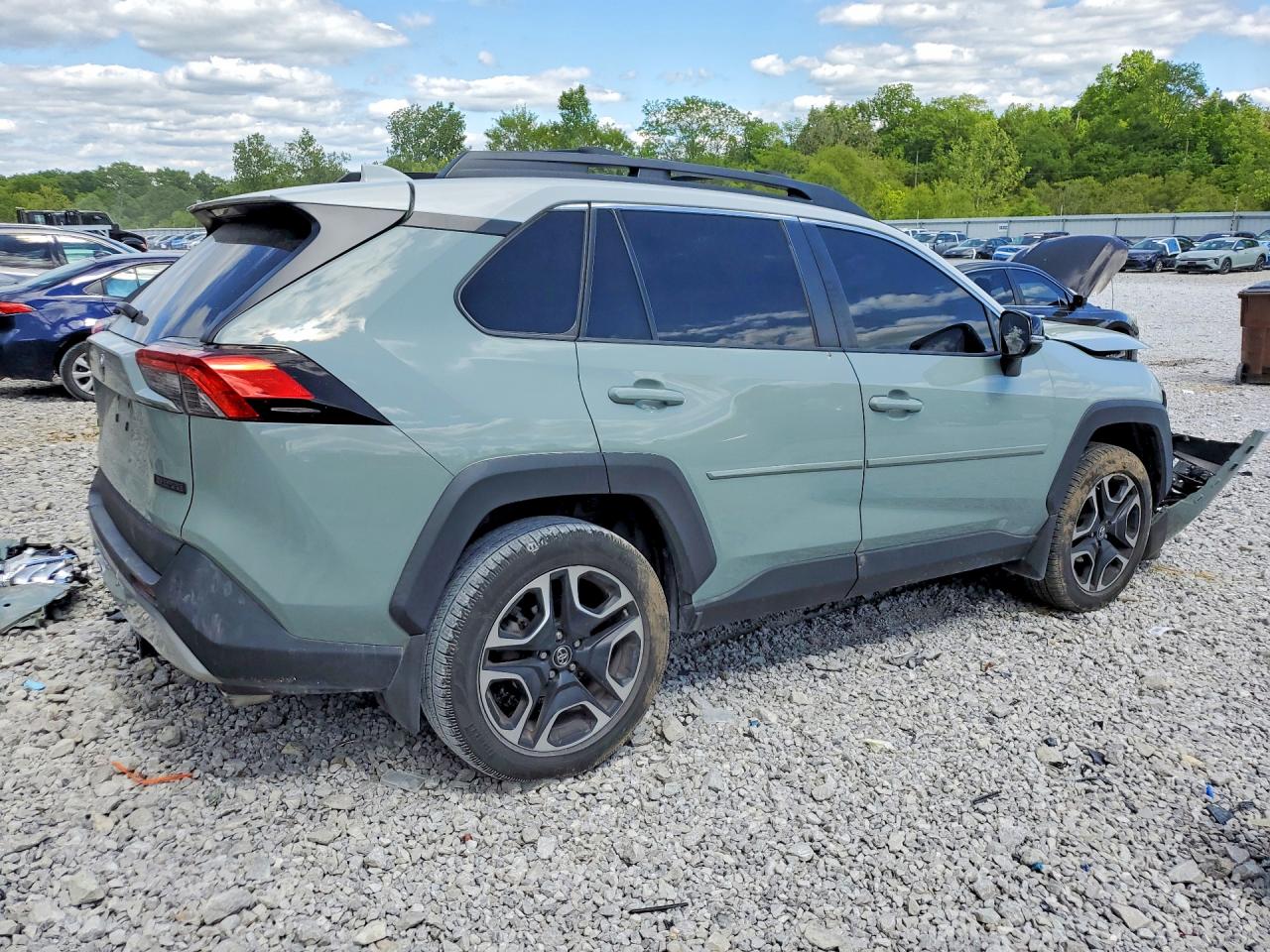 2019 TOYOTA RAV4