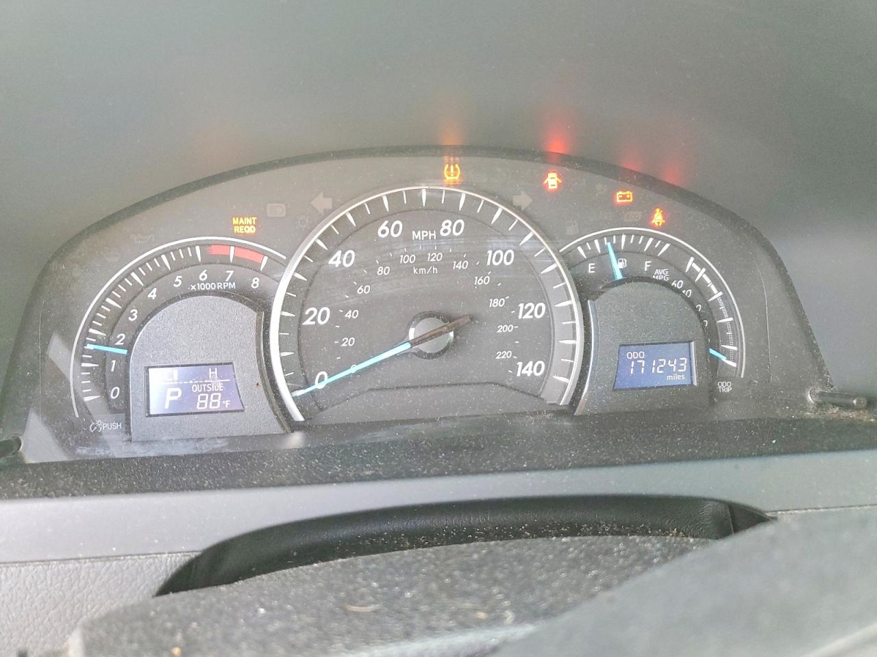 2014 TOYOTA CAMRY