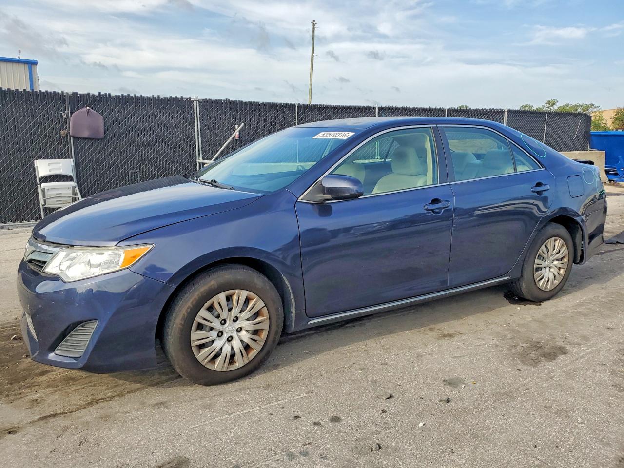 2014 TOYOTA CAMRY