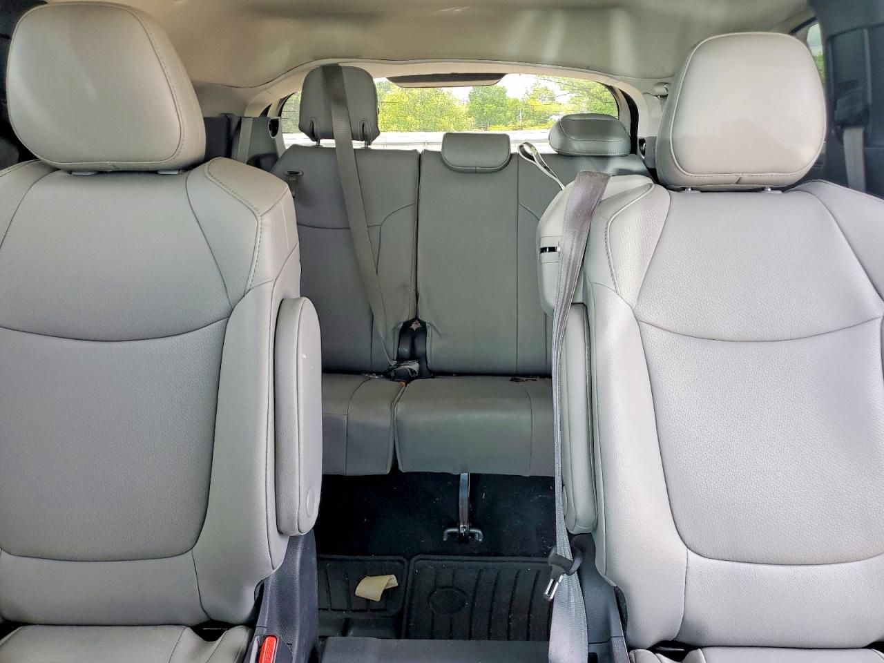 2025 TOYOTA SIENNA