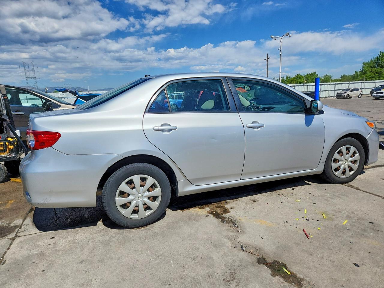 2011 TOYOTA COROLLA