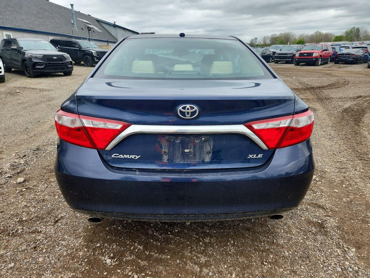 2015 TOYOTA CAMRY