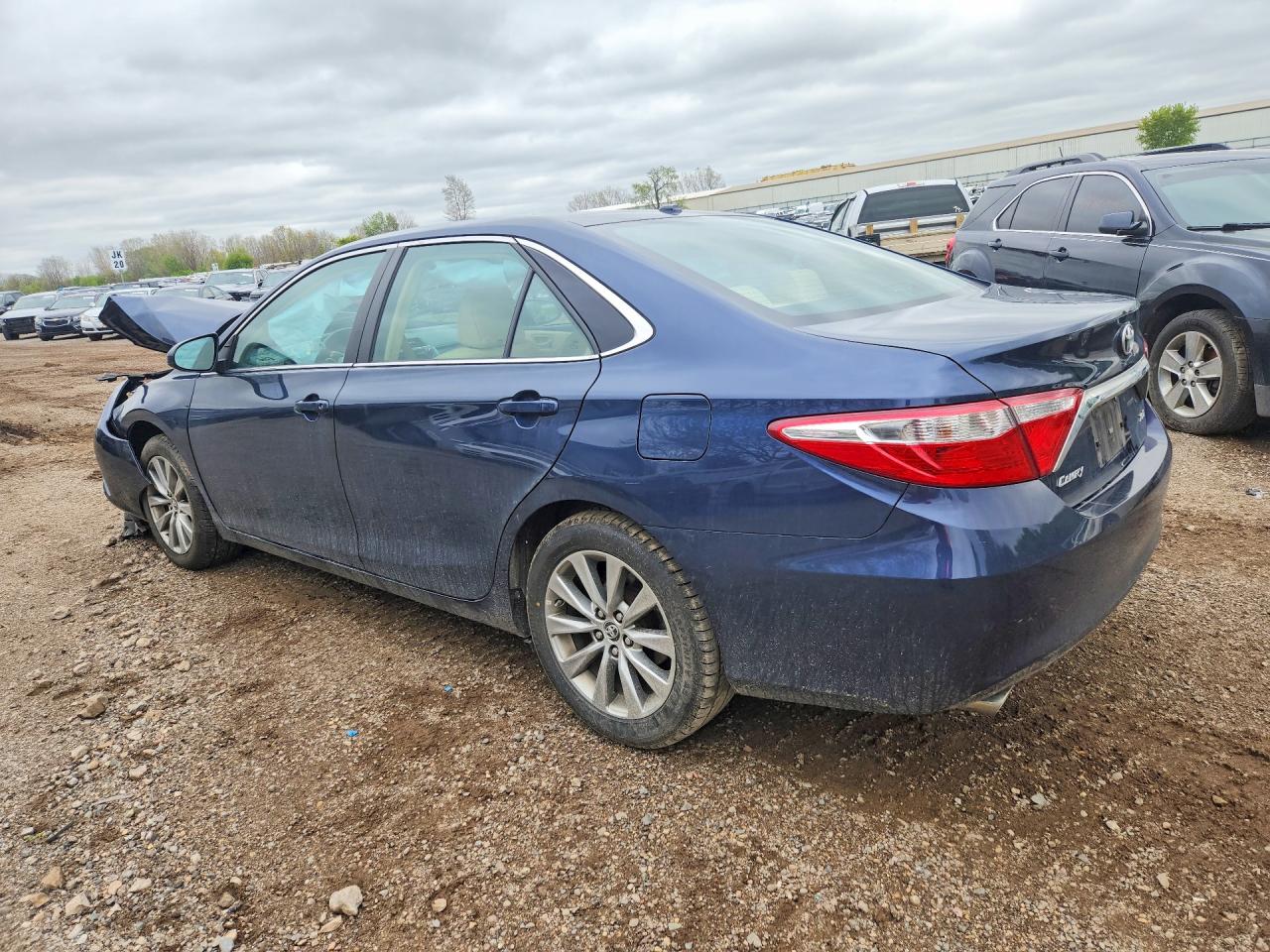 2015 TOYOTA CAMRY