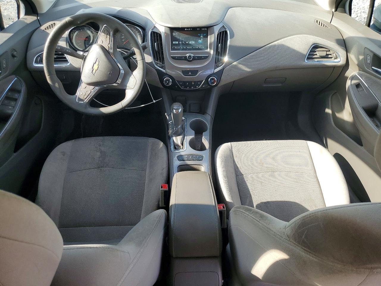 2018 CHEVROLET CRUZE