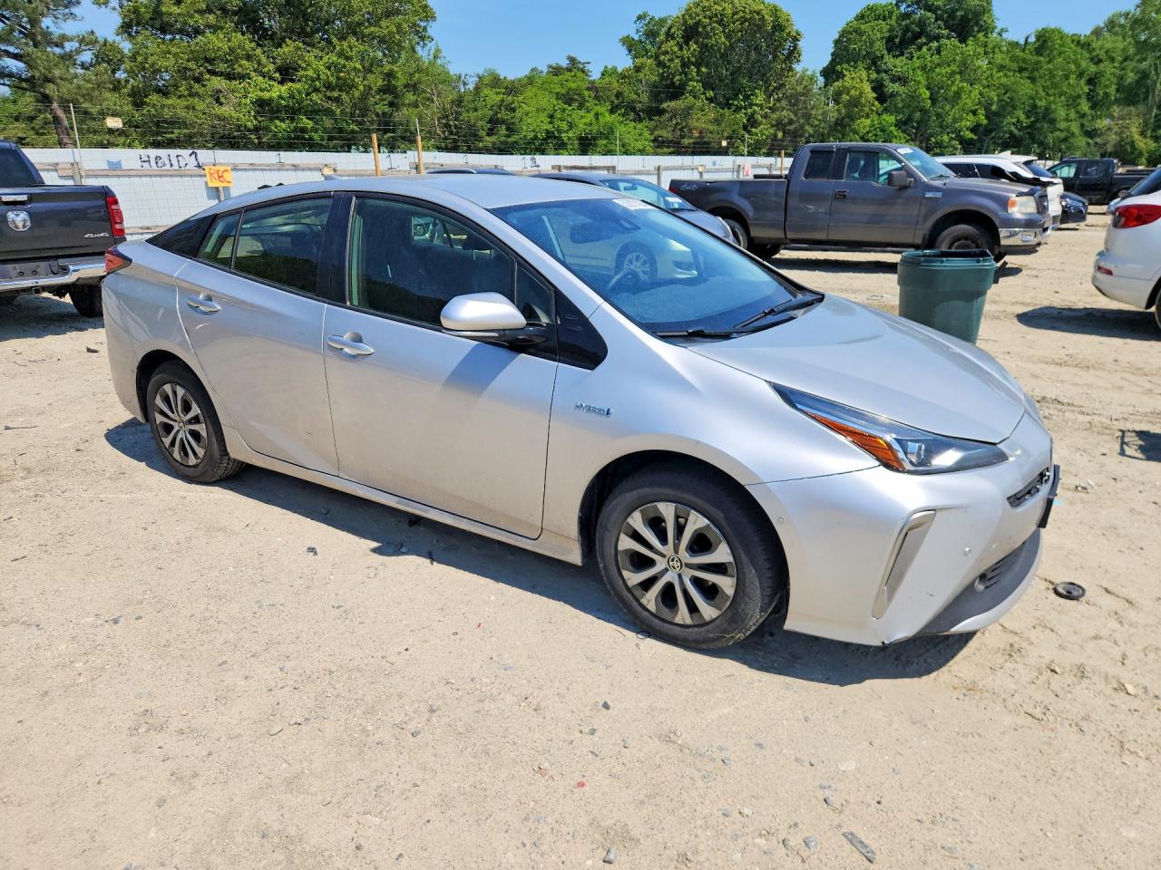 2019 TOYOTA PRIUS