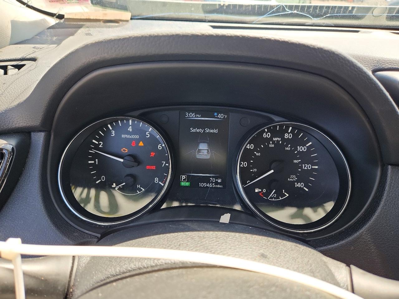 2017 NISSAN ROGUE