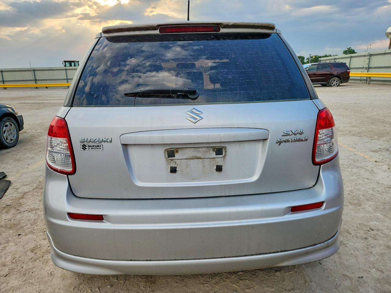 2012 SUZUKI SX4