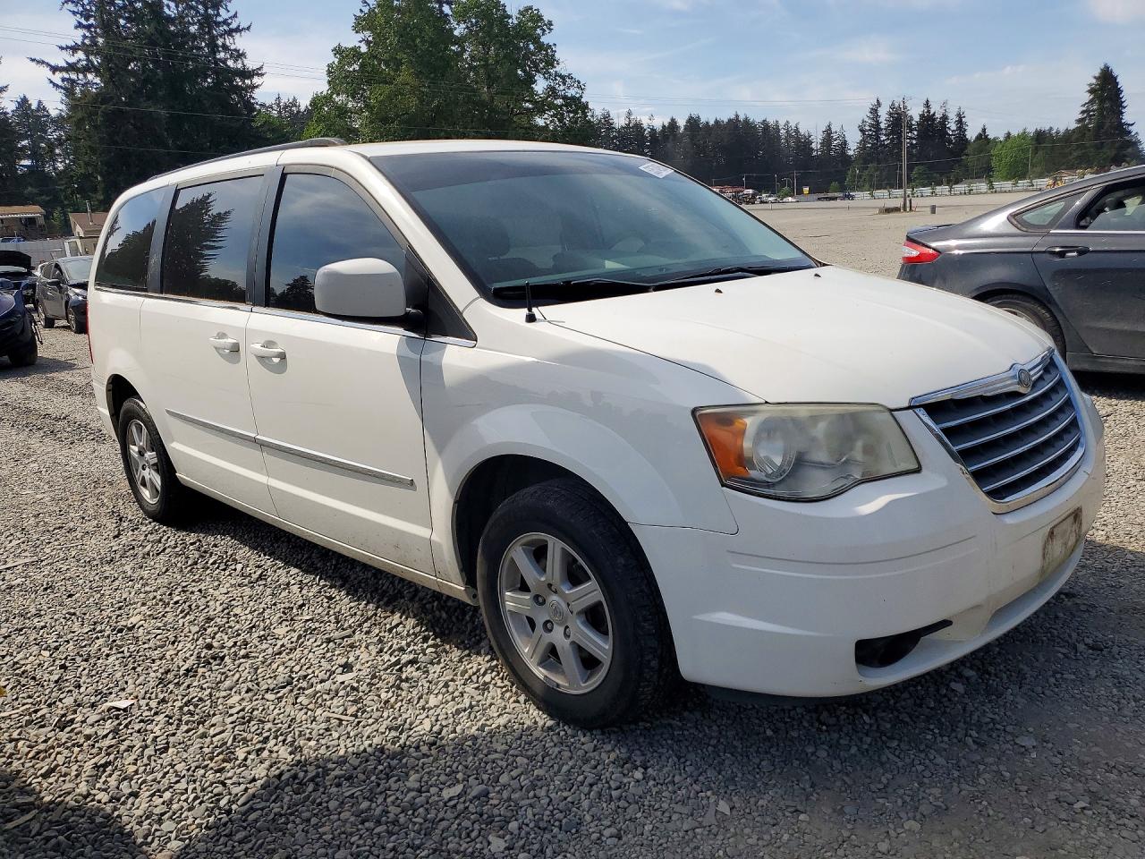 2010 CHRYSLER MINIVAN
