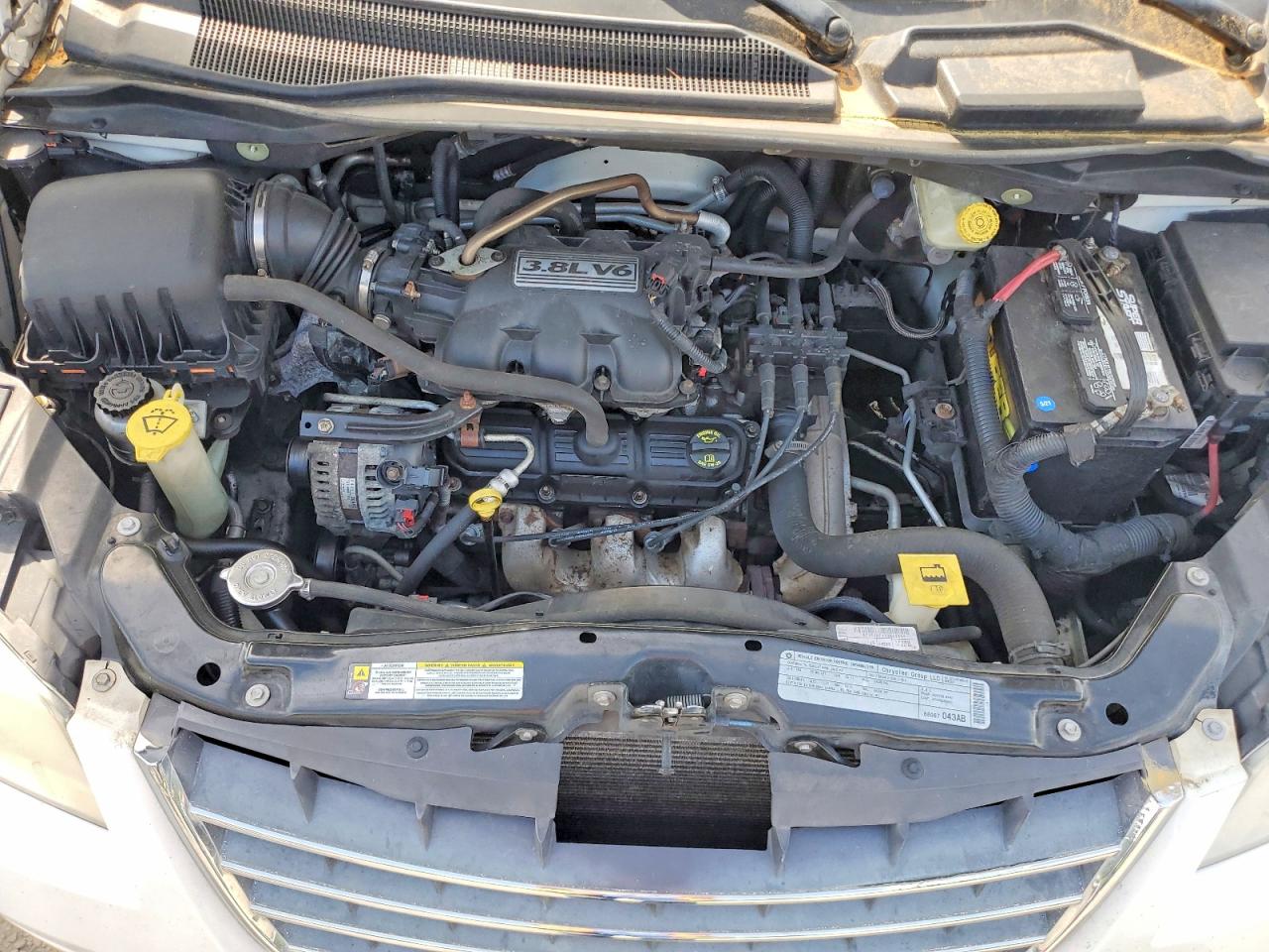 2010 CHRYSLER MINIVAN