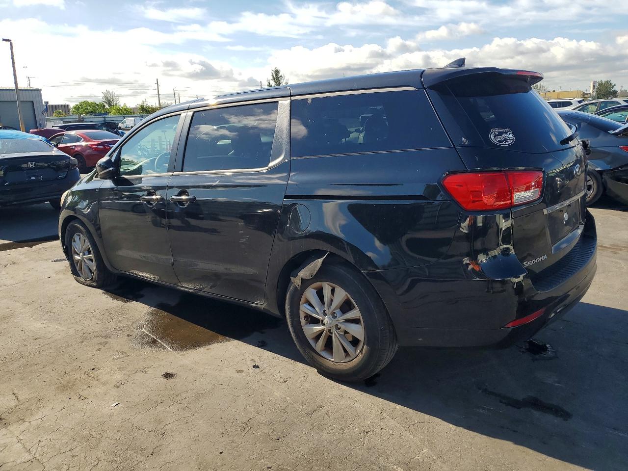2017 KIA SEDONA