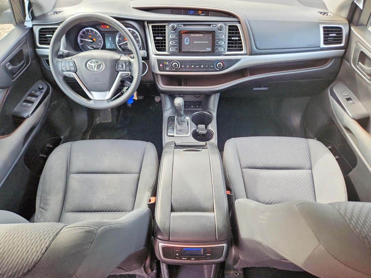 2016 TOYOTA HIGHLANDER