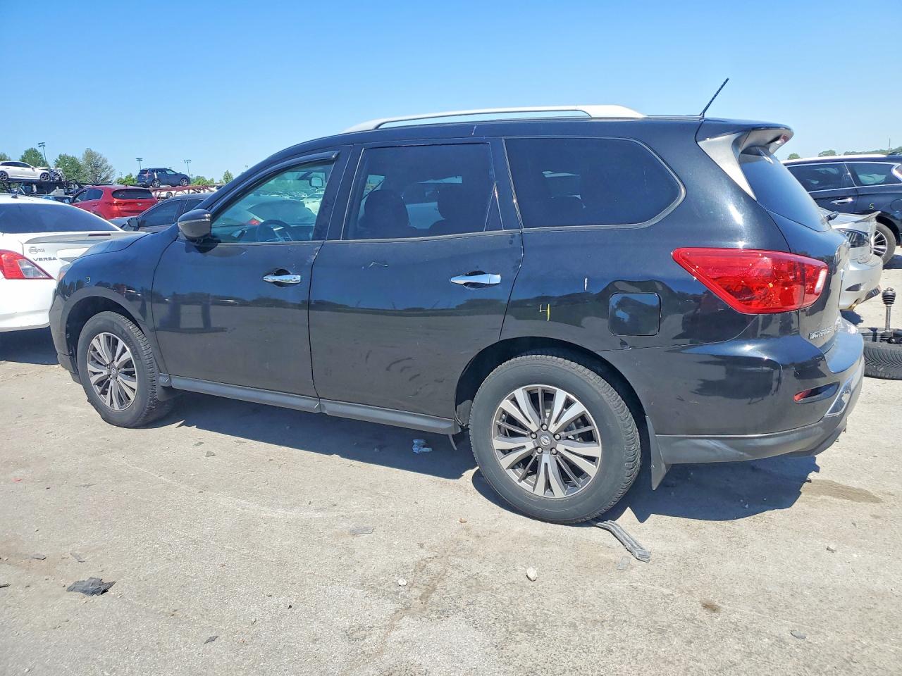 2017 NISSAN PATHFINDER