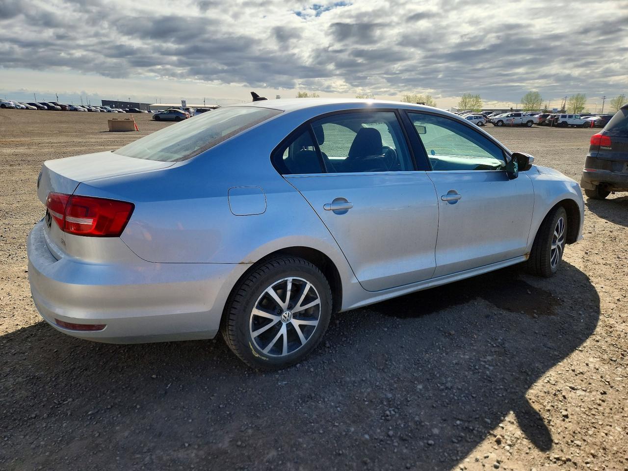 2015 VOLKSWAGEN JETTA